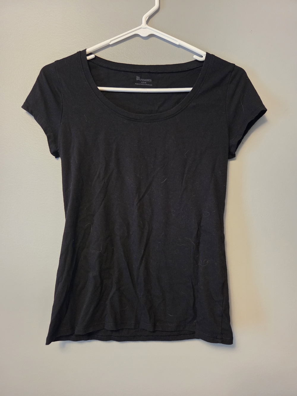 No Boundaries Black Scoop Neck Short Sleeve Tee